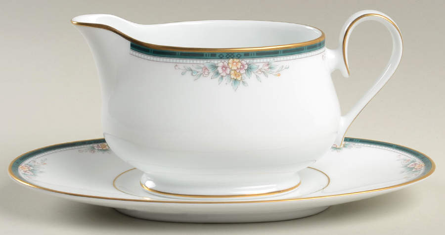 Landon Gravy Boat & Underplate (Relish/Butter) by Noritake-1
