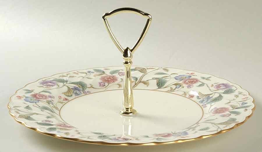 La Prada Round Serving Plate with Handle (DP) by Noritake-1