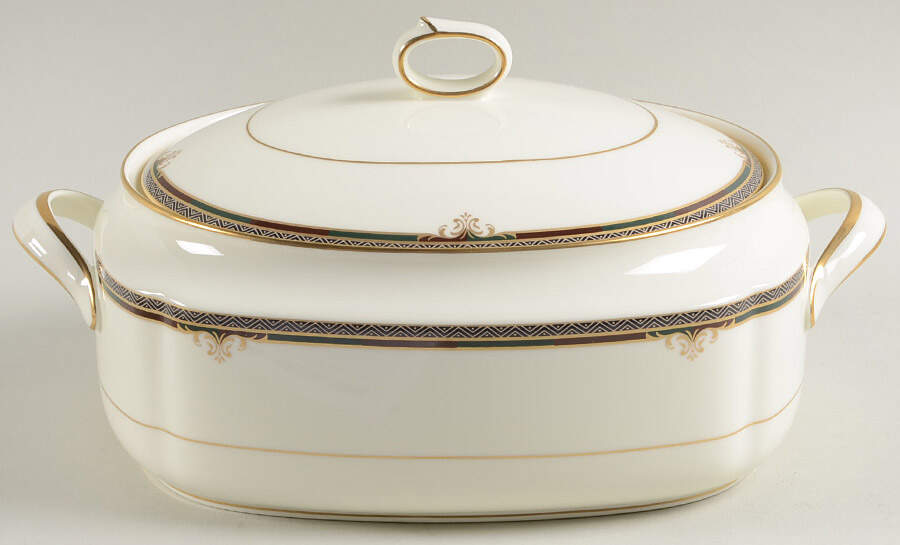 Lady Quentin Oval Covered Vegetable by Noritake-1
