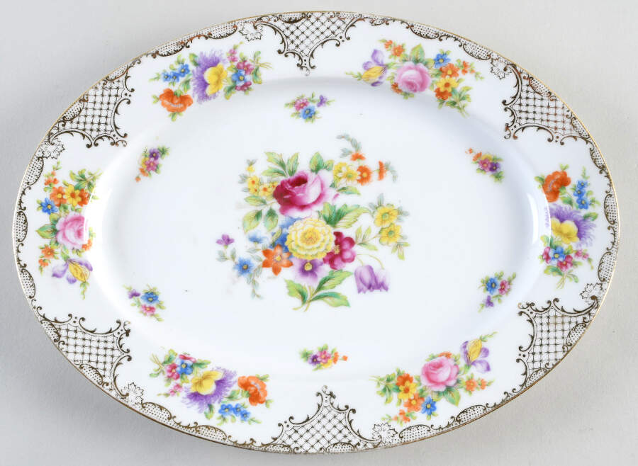 Larosa 11" Oval Serving Platter by Noritake-1