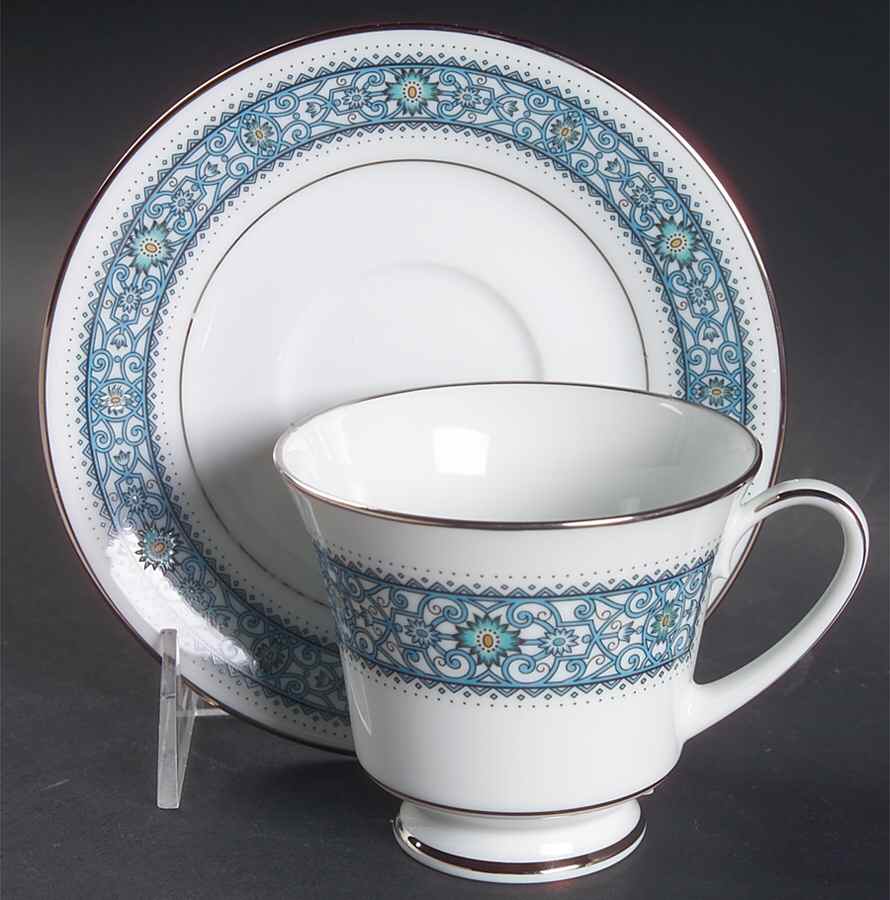 Larue Footed Cup & Saucer Set by Noritake-1