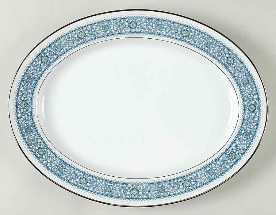 Larue 13" Oval Serving Platter by Noritake-1