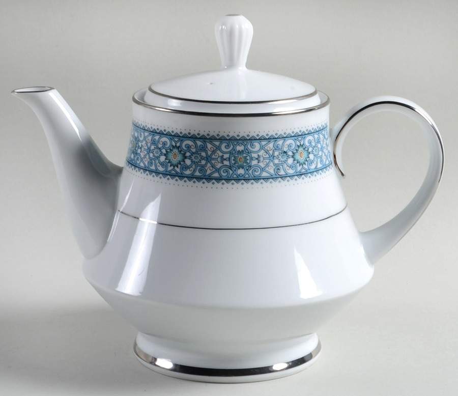 Larue Teapot & Lid by Noritake-1