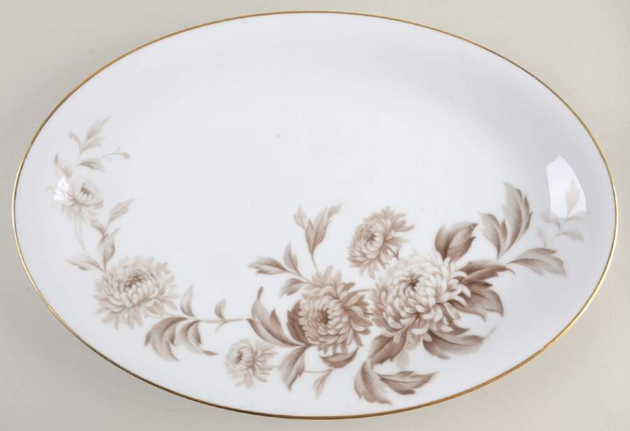 Lasalle 14" Oval Serving Platter by Noritake-1
