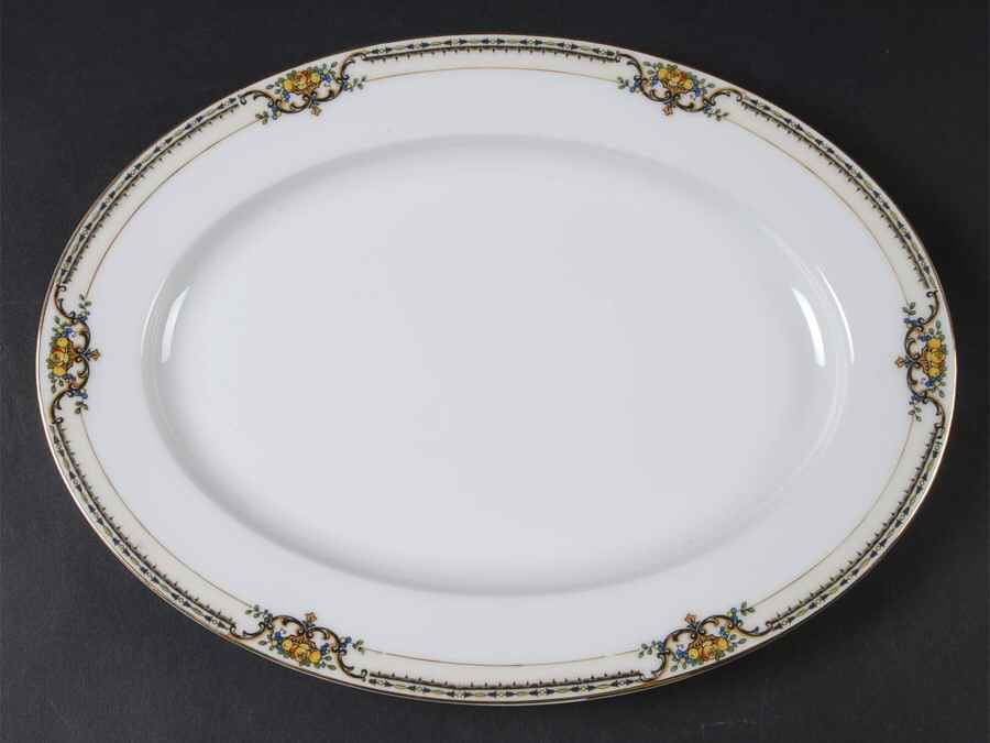 Lasalle 11" Oval Serving Platter by Noritake-1