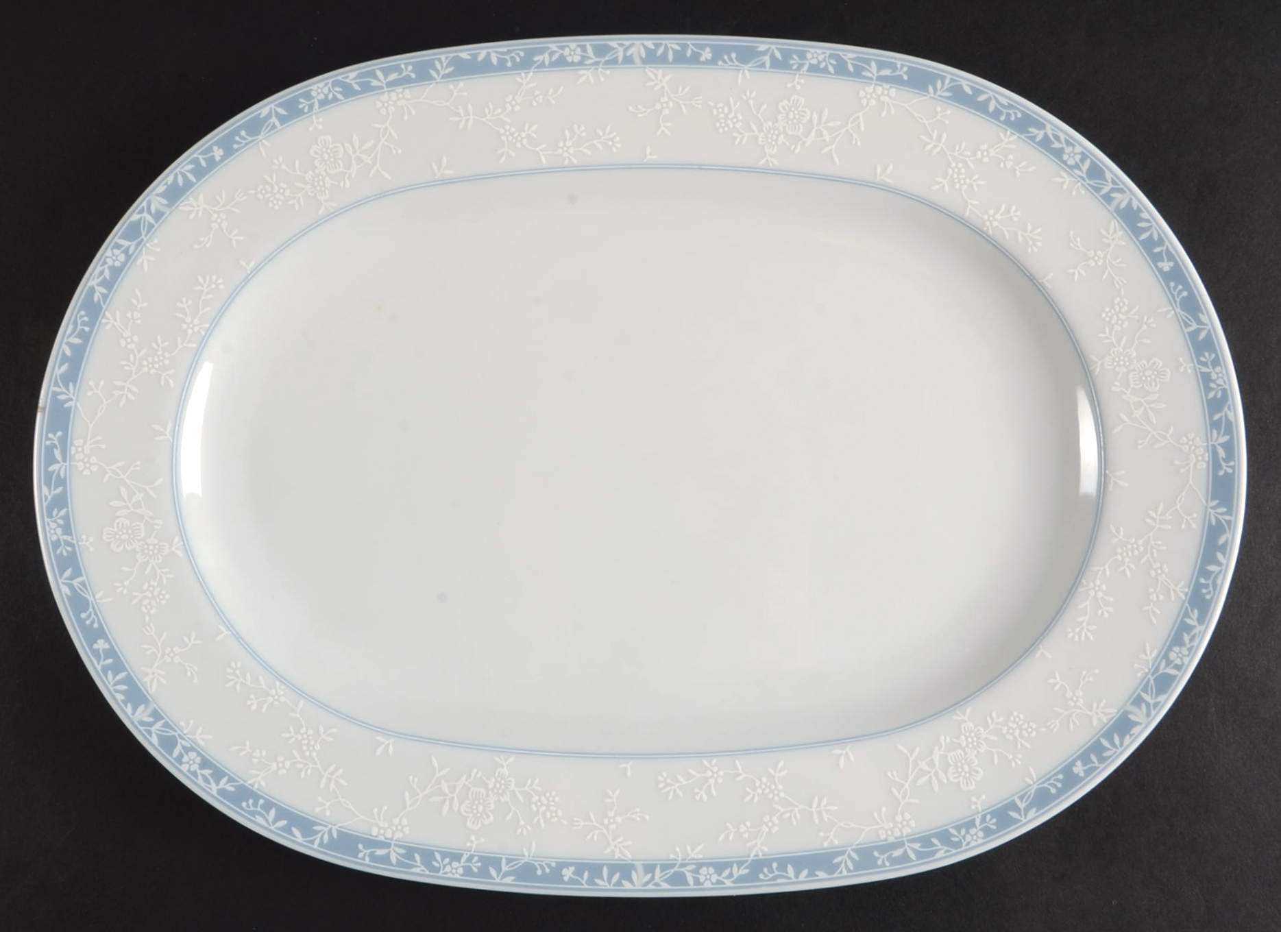 Lace Shadow 14" Oval Serving Platter by Noritake-1