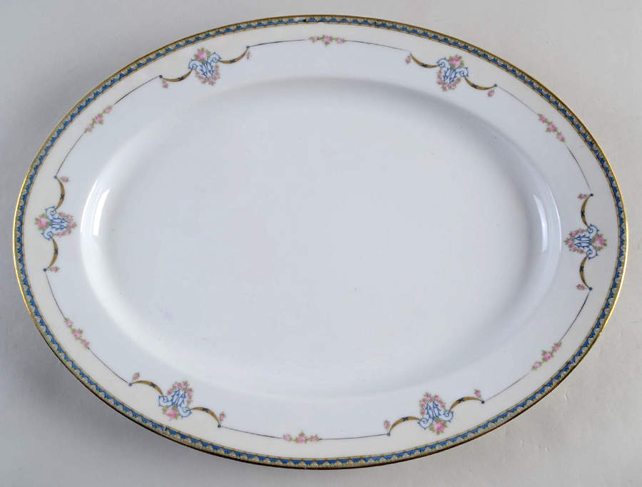 Laureate 13" Oval Serving Platter by Noritake-1