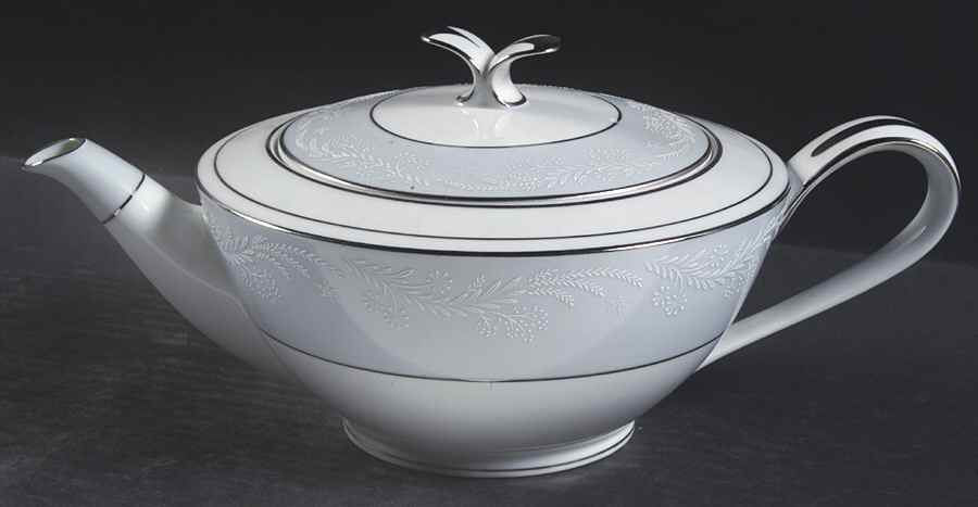 Laureate Teapot & Lid by Noritake-1