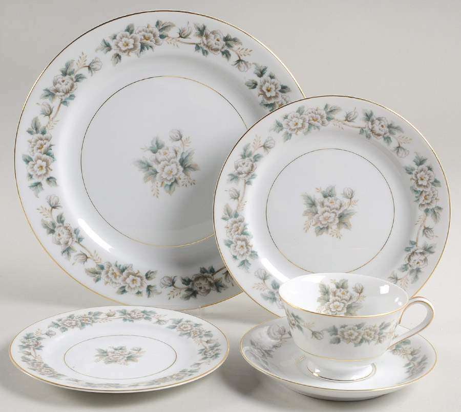 Laurette 5 Piece Place Setting by Noritake-1
