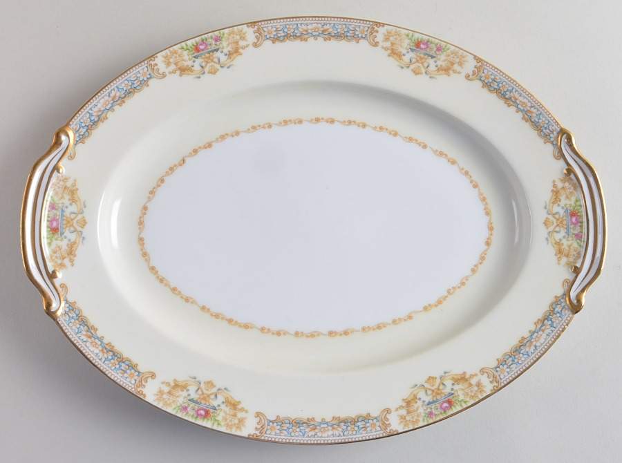 Lauritz 11" Oval Serving Platter by Noritake-1