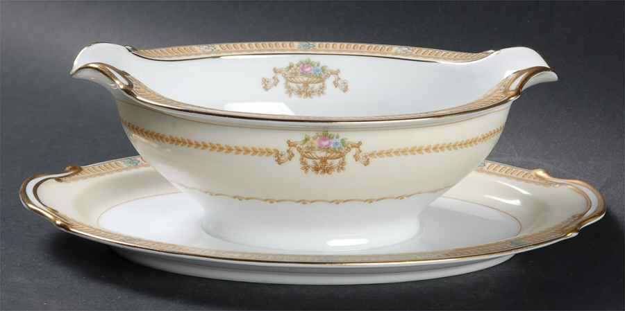 Lavin Gravy Boat with Attached Underplate by Noritake-1