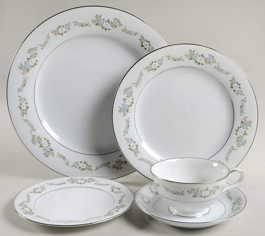 Leonore 40 Piece Estate Set by Noritake-1