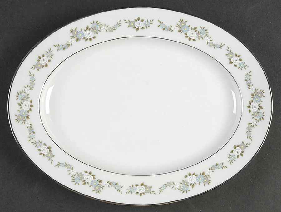 Leonore 11" Oval Serving Platter by Noritake-1