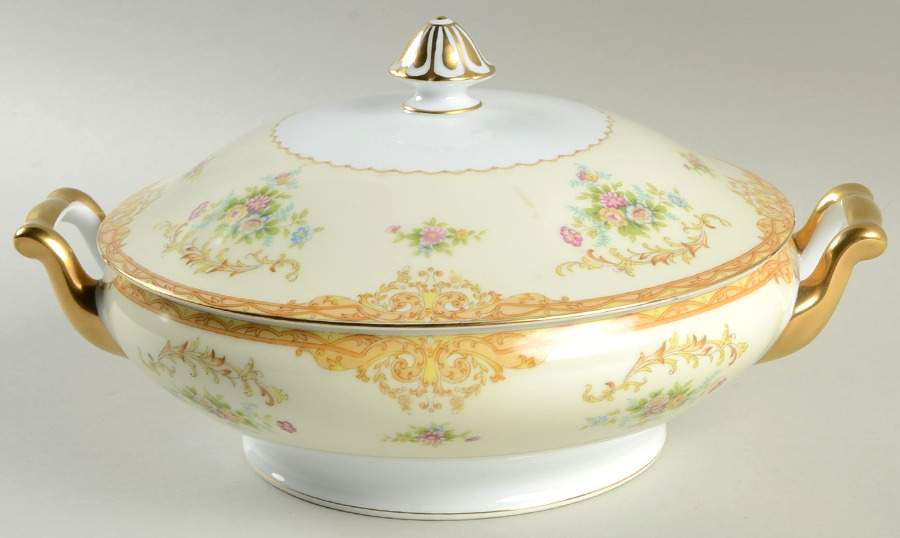 Leona Round Covered Vegetable by Noritake-1