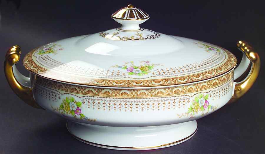 Leslie Round Covered Vegetable by Noritake-1