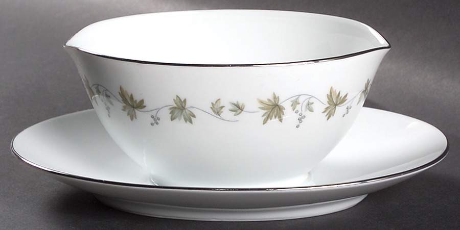 Lexington Gravy Boat with Attached Underplate by Noritake-1