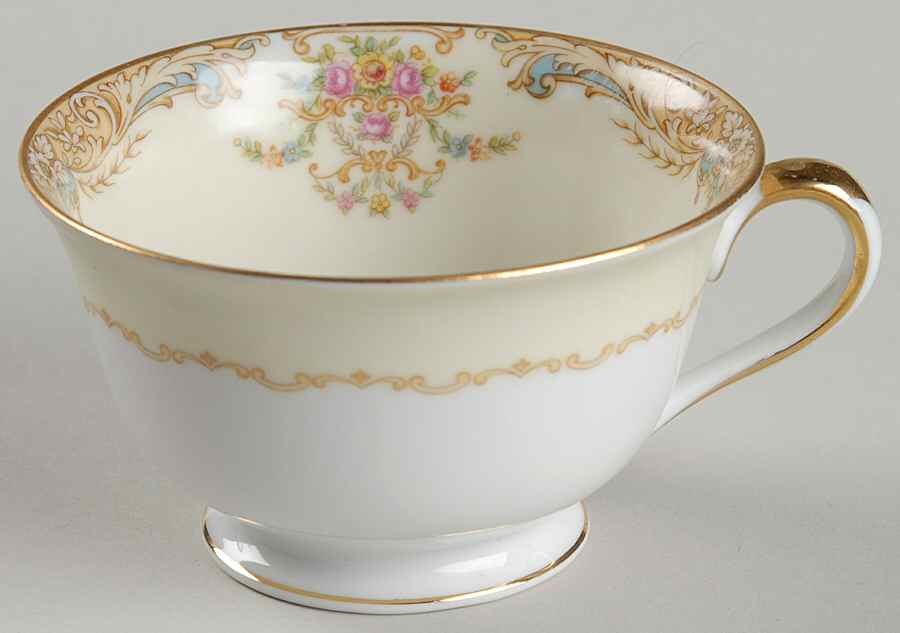 Libeau Footed Cup by Noritake-1