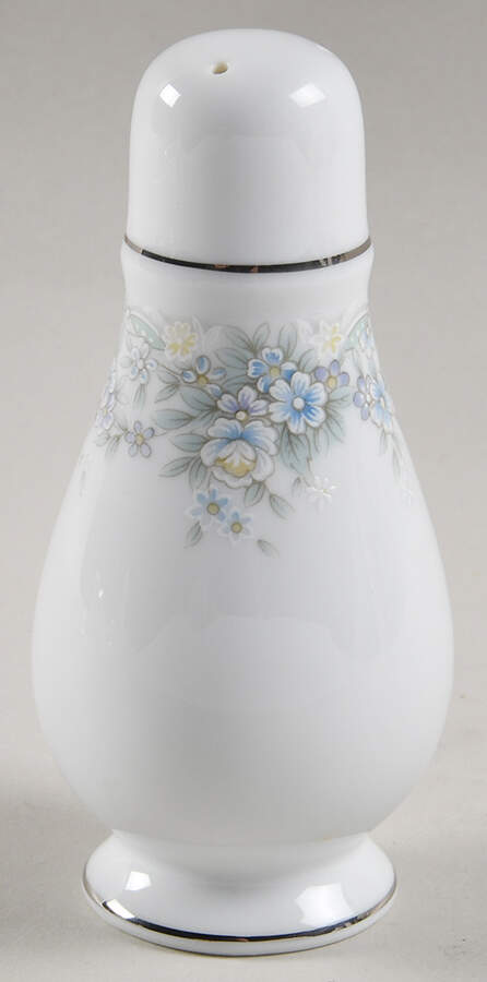 Limerick Pepper Shaker by Noritake-1