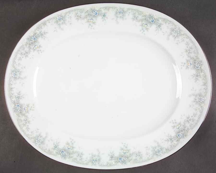Limerick 15" Oval Serving Platter by Noritake-1