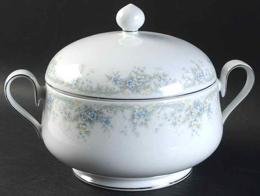 Limerick Round Covered Vegetable by Noritake-1