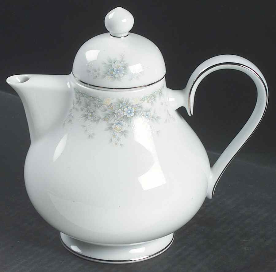 Limerick Teapot & Lid by Noritake-1