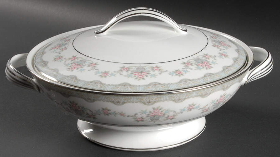 Lindsay Round Covered Vegetable by Noritake-1