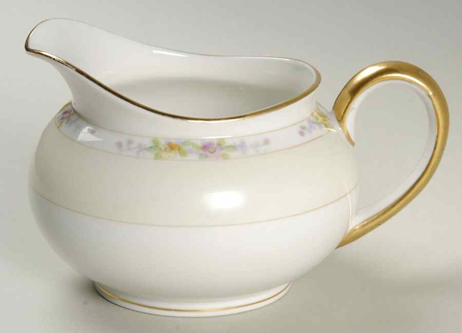 The Linwood Creamer by Noritake-1