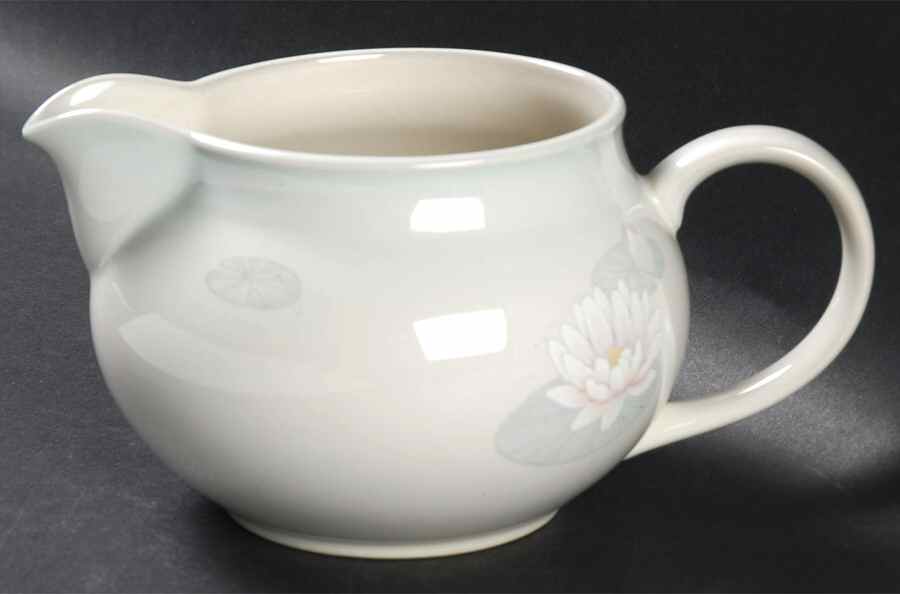 Lily Pond Gravy Boat by Noritake-1