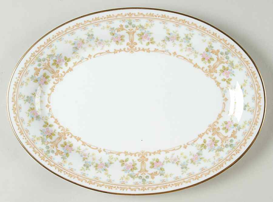 Long Ago 12" Oval Serving Platter by Noritake-1
