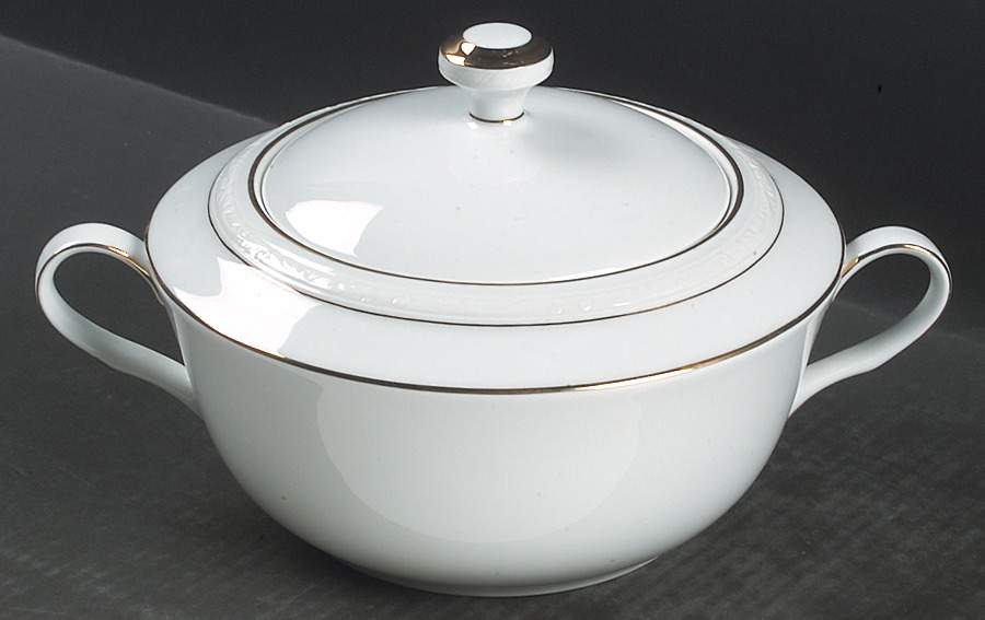 Lockleigh Round Covered Vegetable by Noritake-1