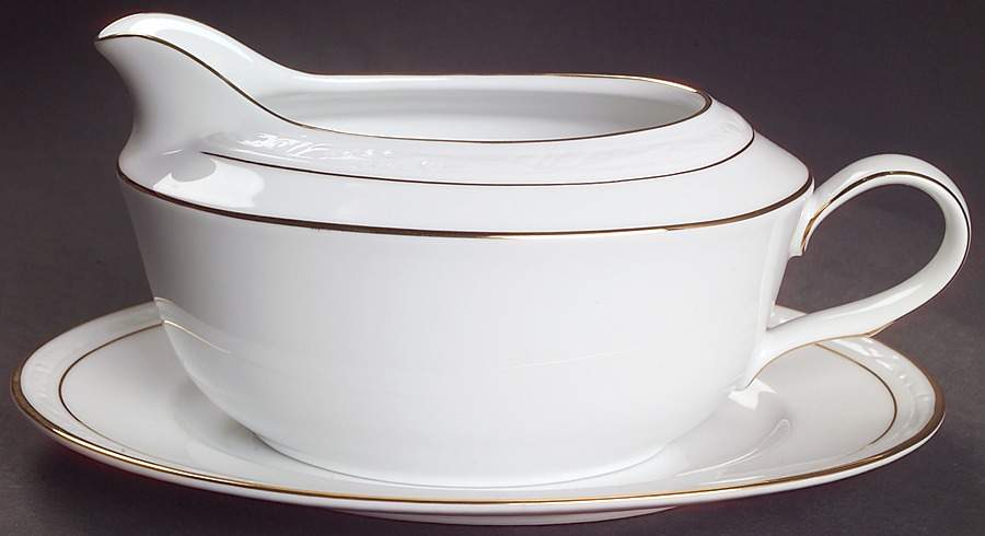Lockleigh Gravy Boat & Underplate (Relish/Butter) by Noritake-1