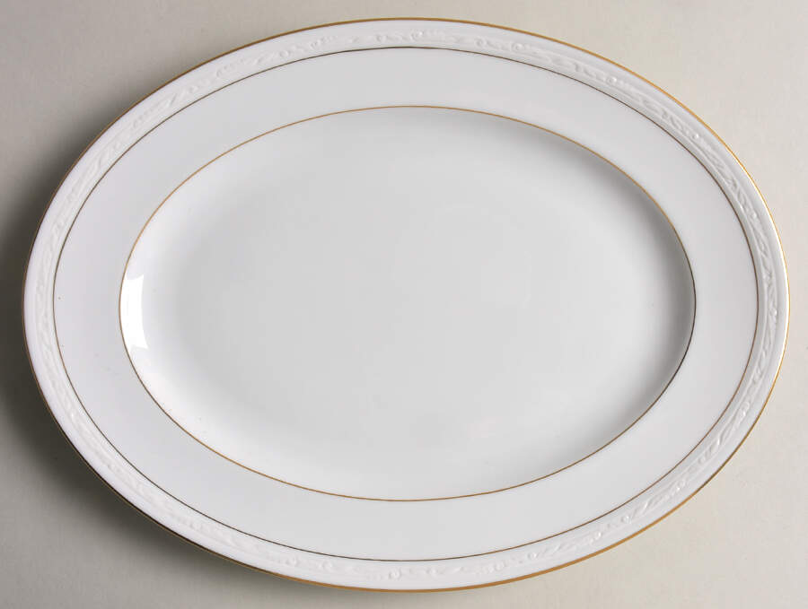 Lockleigh 13" Oval Serving Platter by Noritake-1