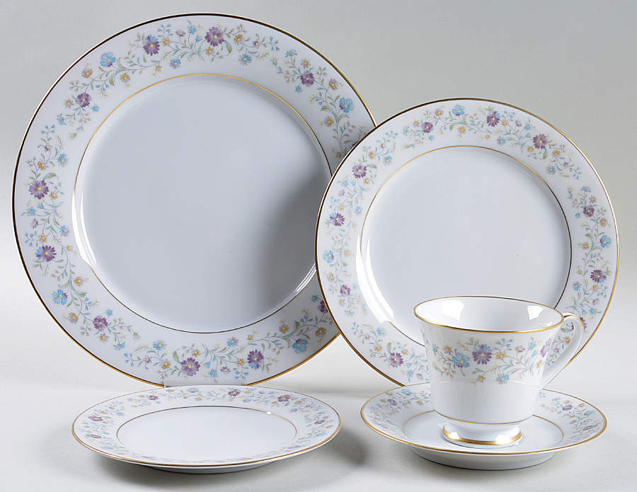 Longwood 5 Piece Place Setting by Noritake-1
