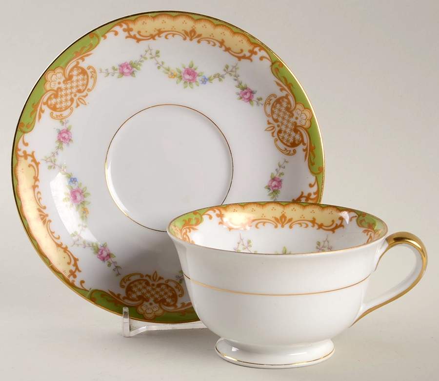 Londres Footed Cup & Saucer Set by Noritake-1