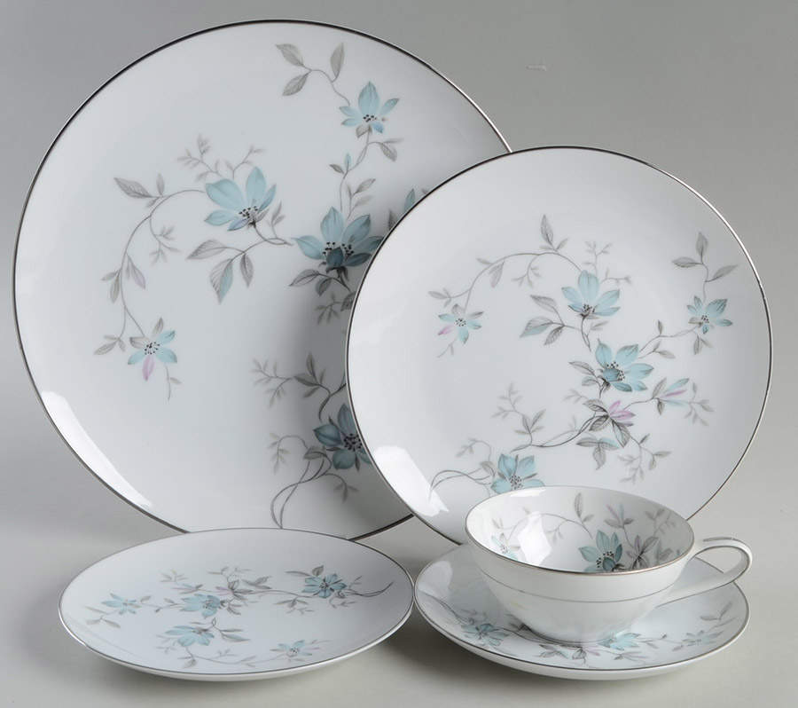 Lorene 5 Piece Place Setting by Noritake-1