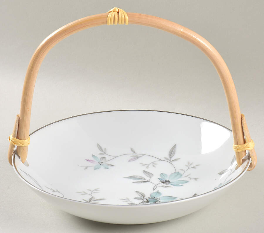 Lorene 7''-7 1/4'' Basket W/Bamboo Handle HC by Noritake-1