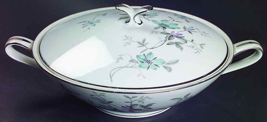Lorene Round Covered Vegetable by Noritake-1