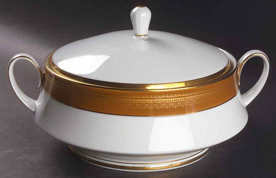 Lorraine Round Covered Vegetable by Noritake-1