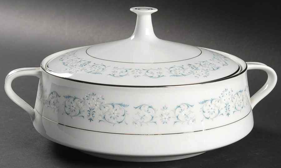Lorraine Round Covered Vegetable by Noritake-1