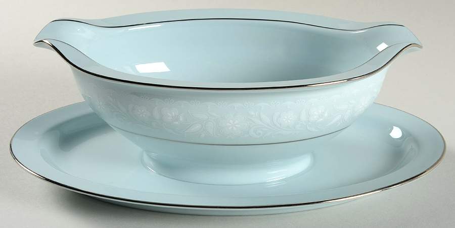 Love Song Gravy Boat with Attached Underplate by Noritake-1
