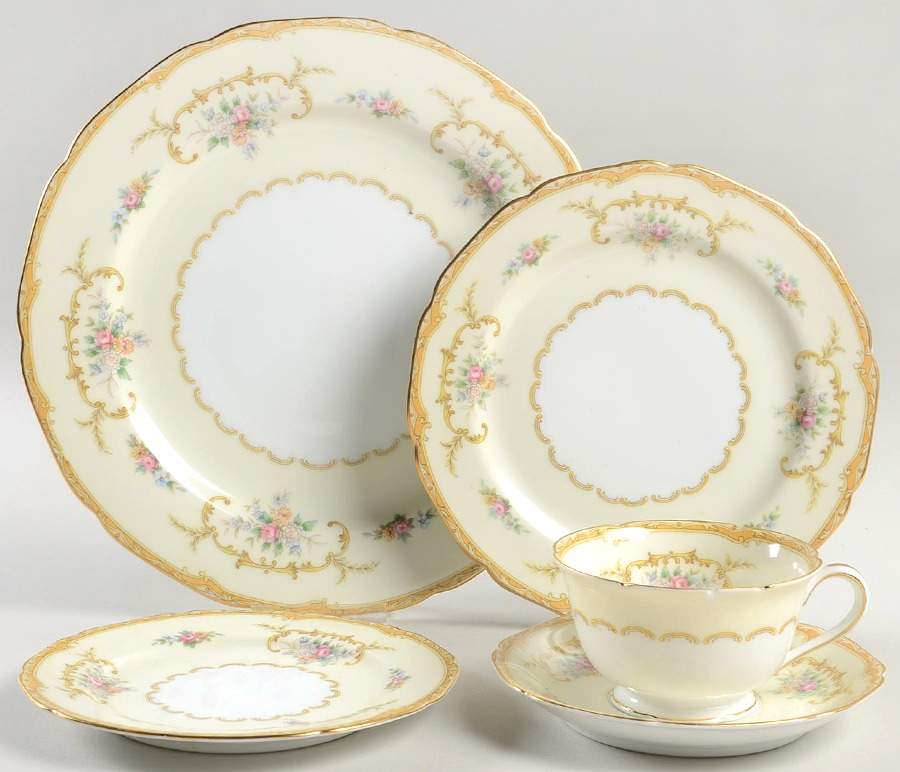 Lotus 5 Piece Place Setting by Noritake-1