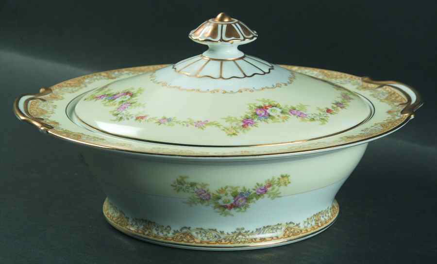 Loyalo Round Covered Vegetable by Noritake-1