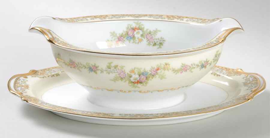 Loyalo Gravy Boat with Attached Underplate by Noritake-1