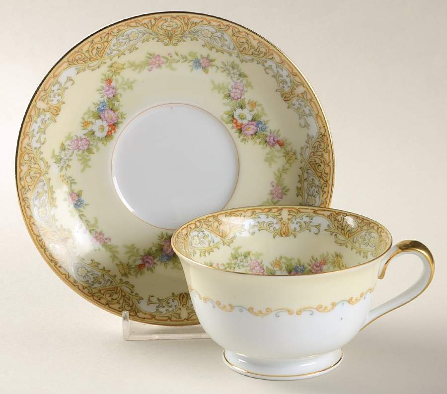 Loyalo Footed Cup & Saucer Set by Noritake-1