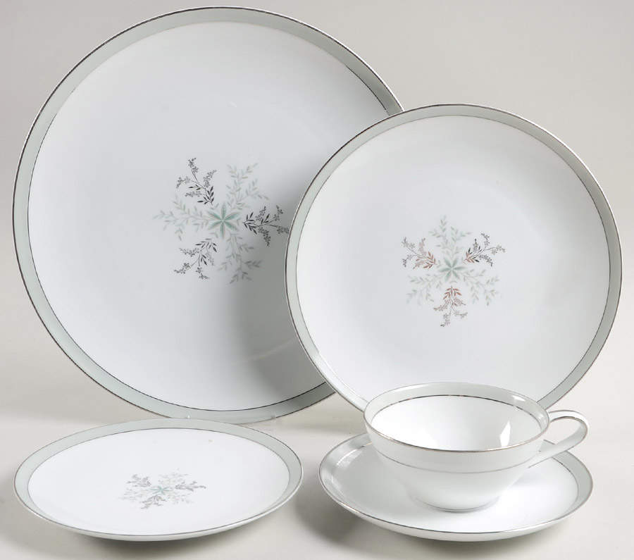 Lucille 40 Piece Estate Set by Noritake-1
