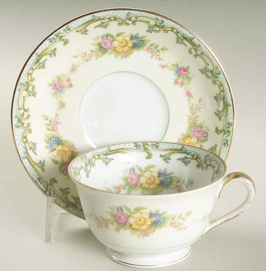 Lucia Footed Cup & Saucer Set by Noritake-1