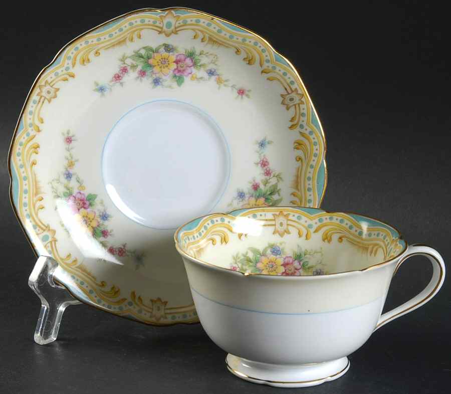Lucine Footed Cup & Saucer Set by Noritake-1