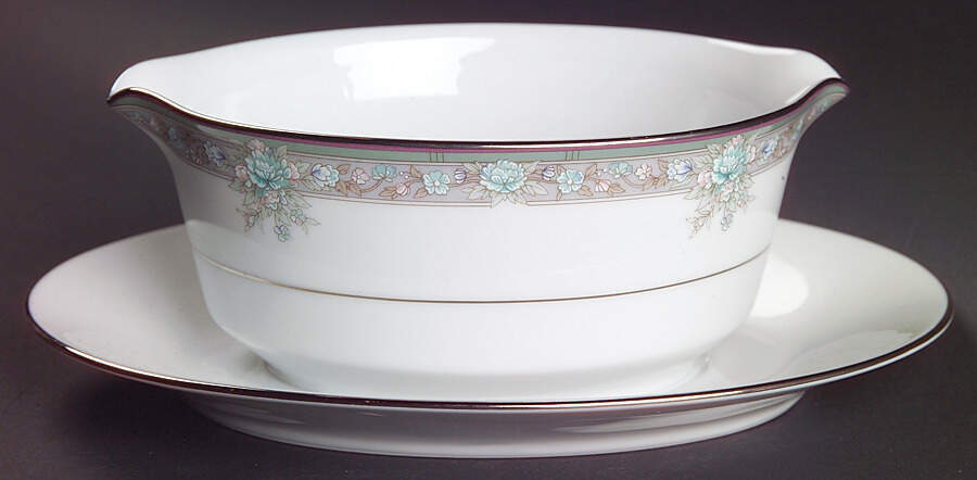 Lunceford Gravy Boat with Attached Underplate by Noritake-1