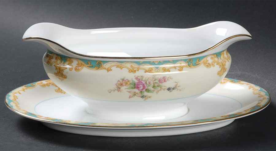 Luray Gravy Boat with Attached Underplate by Noritake-1