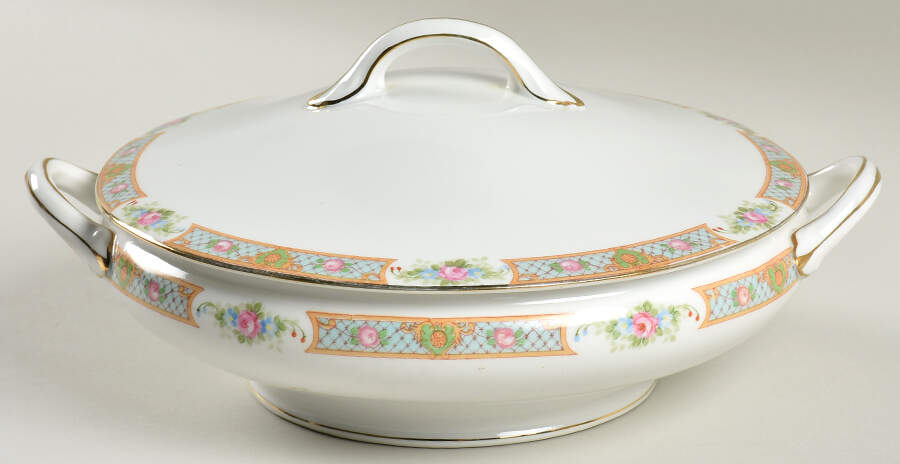 The Luzon 10" Round Vegetable Bowl by Noritake-1